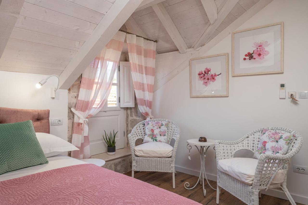 Apartments Villa Agava ซัฟทัท ภายนอก รูปภาพ